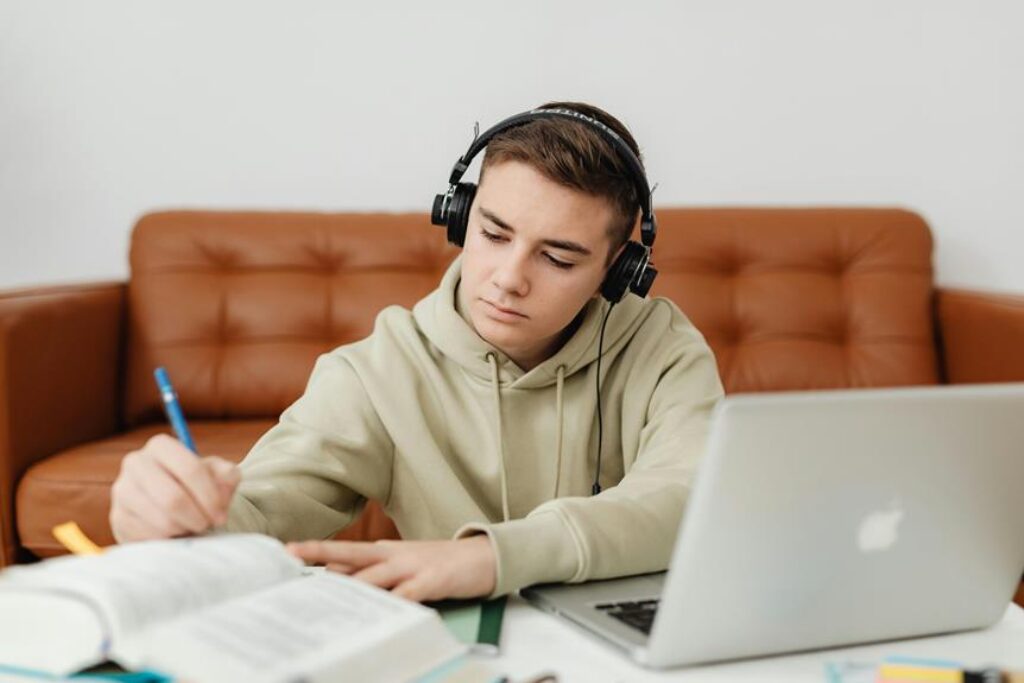 How to Find Comfortable Headphones for Long Listening Sessions? How to Find Comfortable Headphones for Long Listening Sessions?